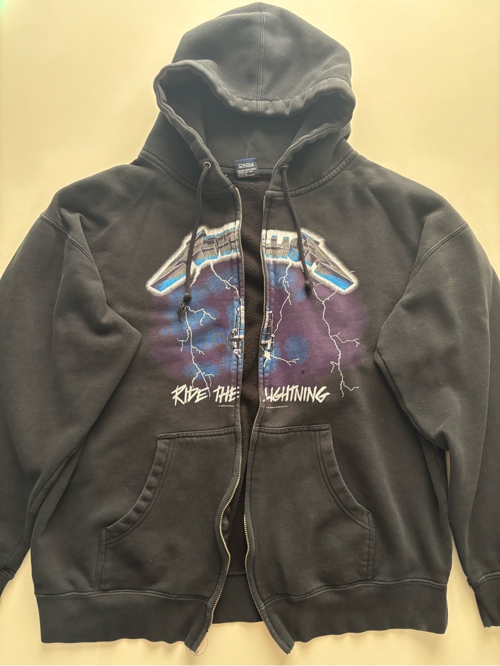 Distressed Metallica ride the lighting band tour hoodie (zip broken)